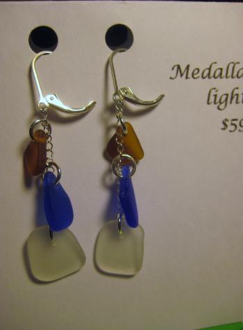 Image of Medalla light